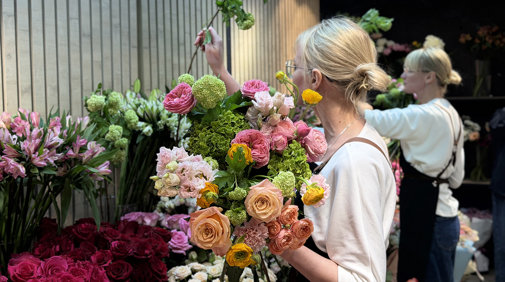 Флорист за работой