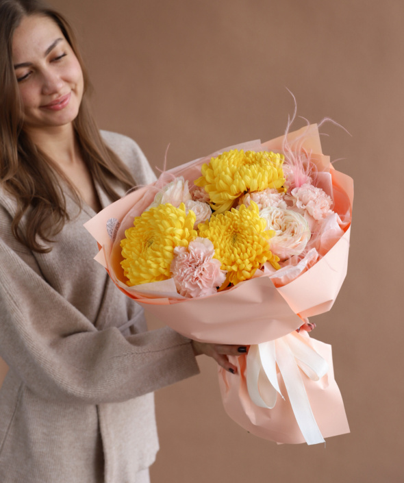 Букет яркий сборный №1669