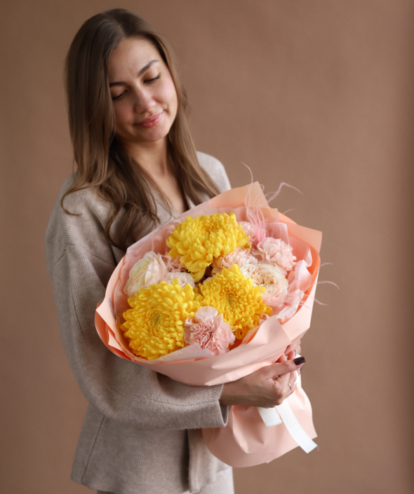 Букет яркий сборный №1669