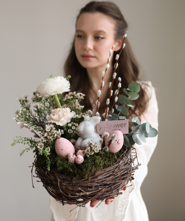 Нежная пасхальная композиция в гнезде №2150