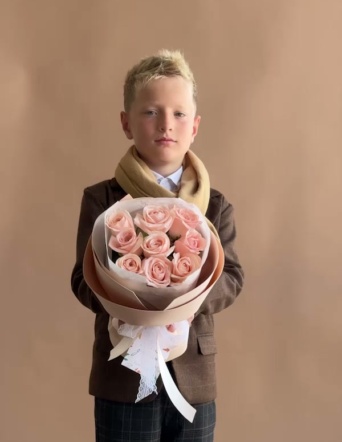 Нежные розы в стильном оформлении №1960