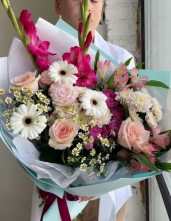 Объемный букет в голубом оформлении №1965