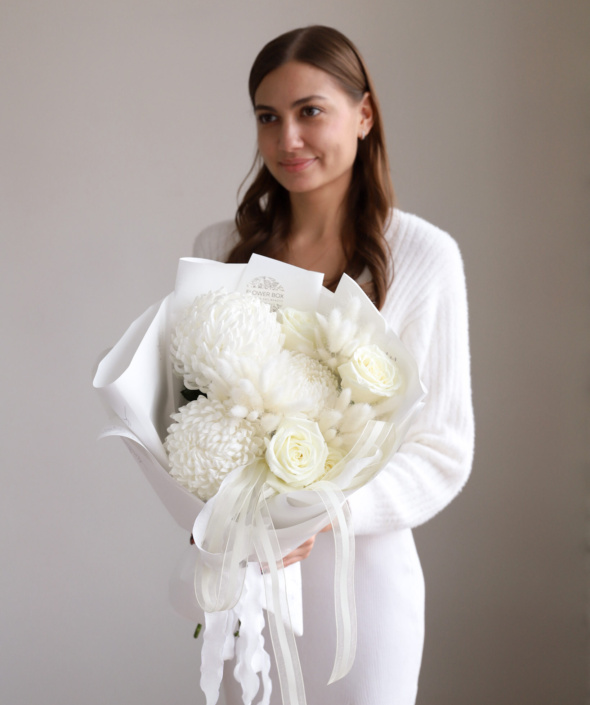 Стильный букет в белой гамме №2121