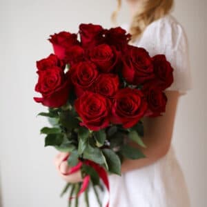 Красные розы в ленту (15 шт) №1040 - Фото 29