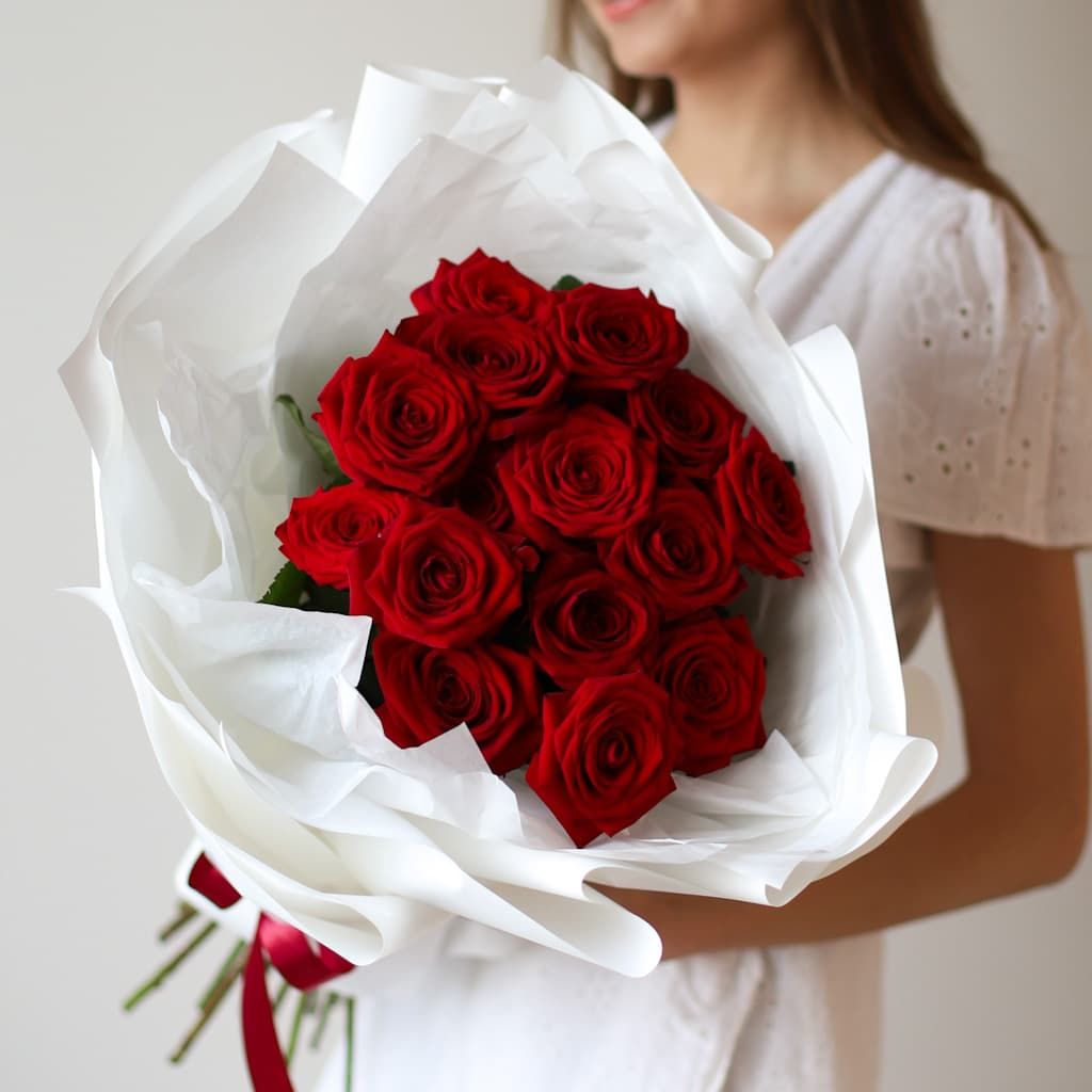 Розы красные в белом оформлении (Россия, 15 шт) №1238 - Фото 18