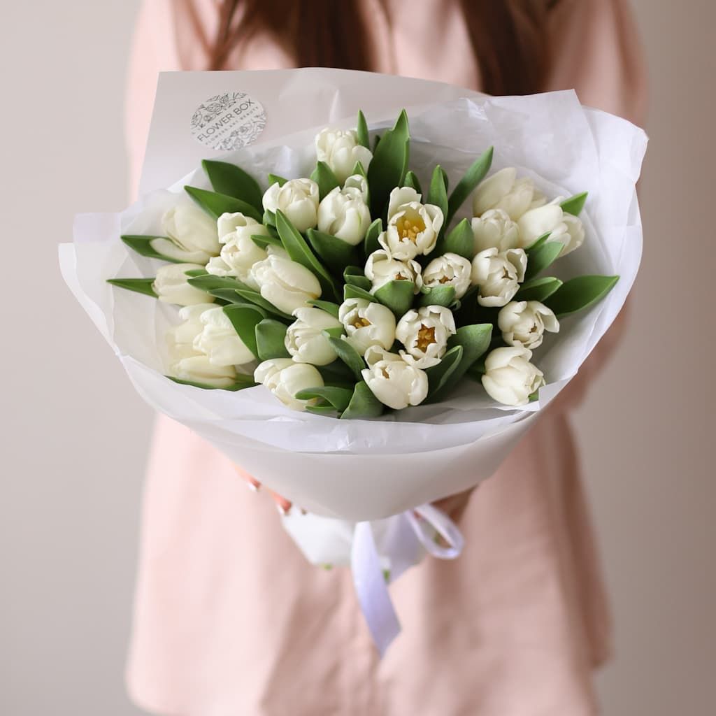 Белые тюльпаны голландские в белом оформлении (25 шт) №1588 - Фото 12