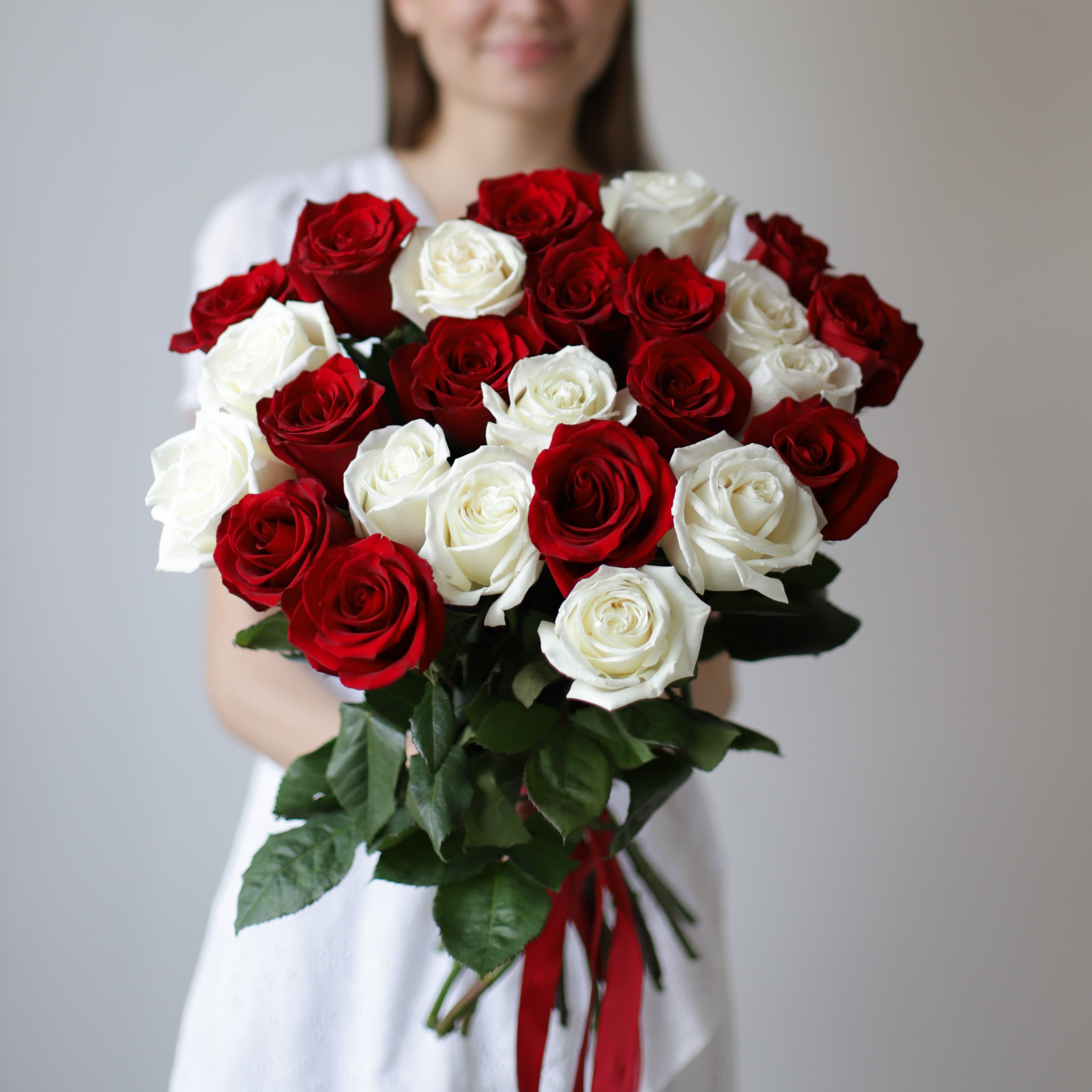 Красные и белые розы в ленту (25 шт) №1035 - Фото 18