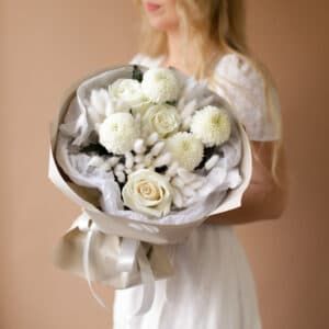 Белый букет с одноголовыми хризантемами №1781 - Фото 3